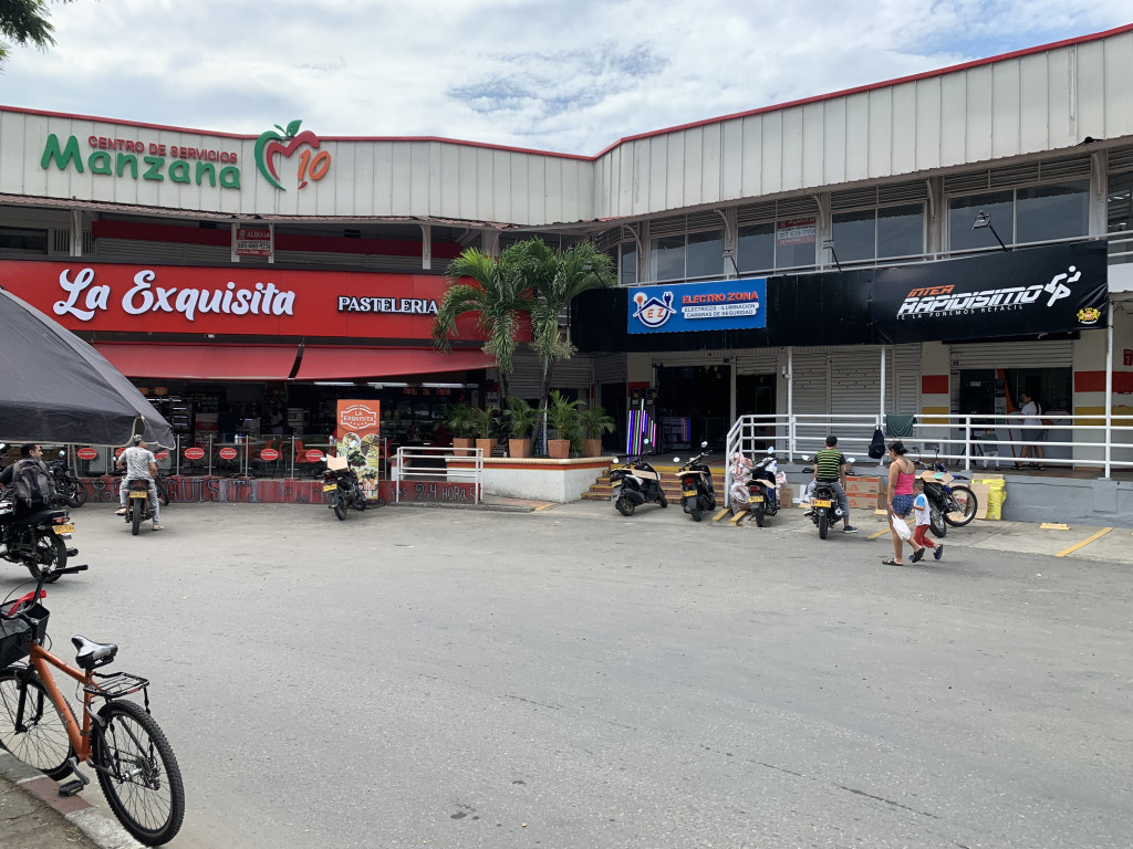 Local En Arriendo - Poblado Campestre, Candelaria