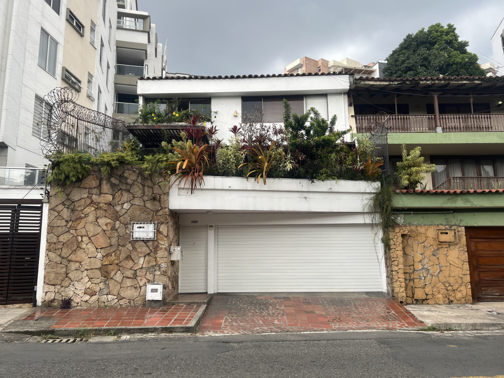 Casa En Venta - La Arboleda, Cali