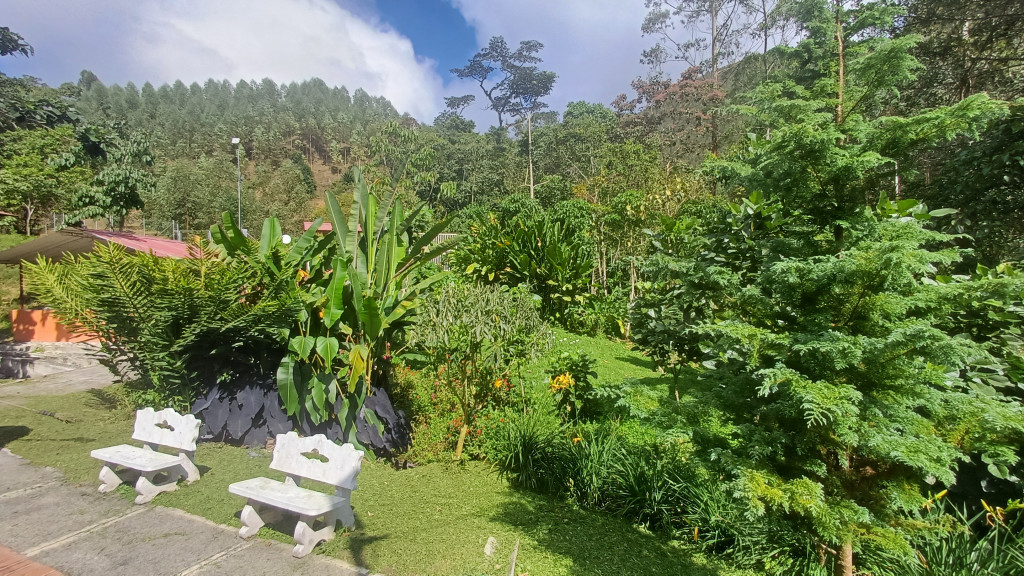 Casa Campestre En Venta - Los Medios, Ginebra