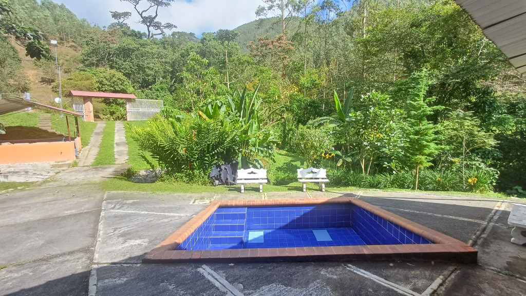 Casa Campestre En Venta - Los Medios, Ginebra