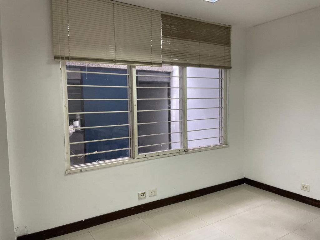 Casa En Venta - El Bosque, Cali