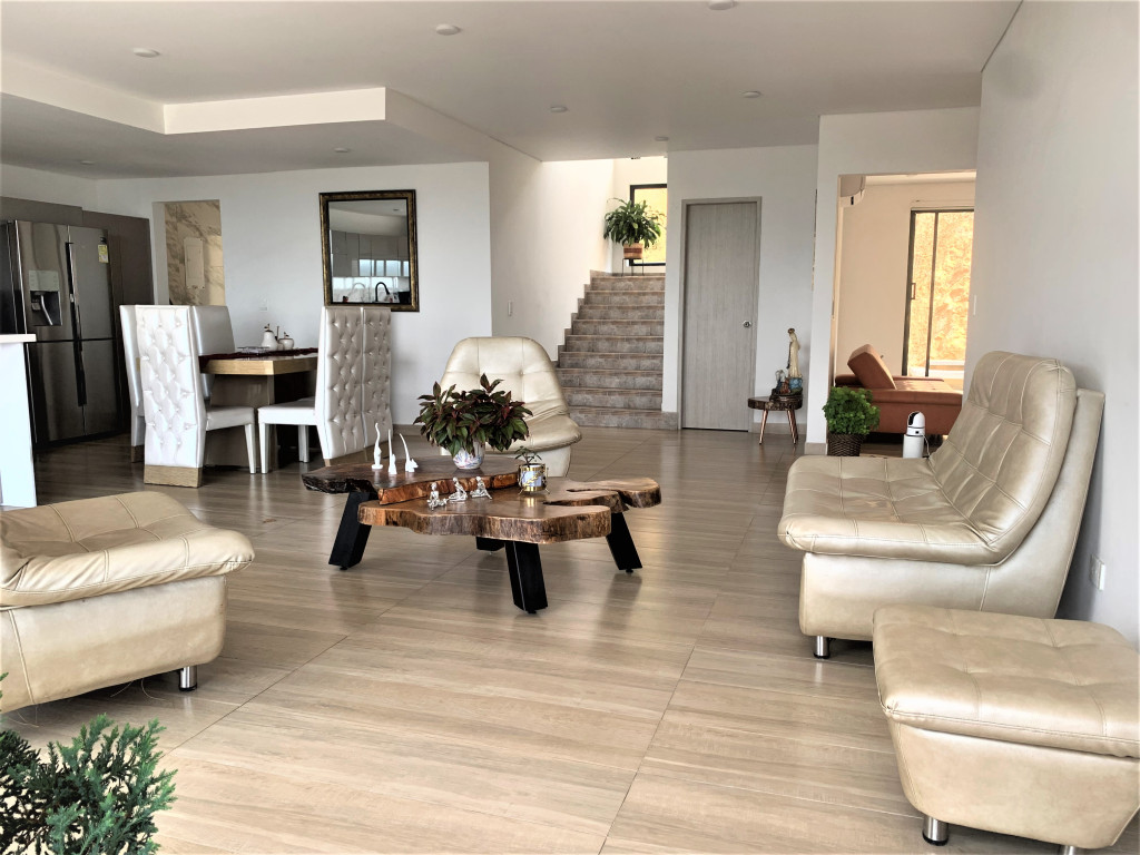 Casa En Venta - Parcelación Campestre Laguna Seca, Yumbo