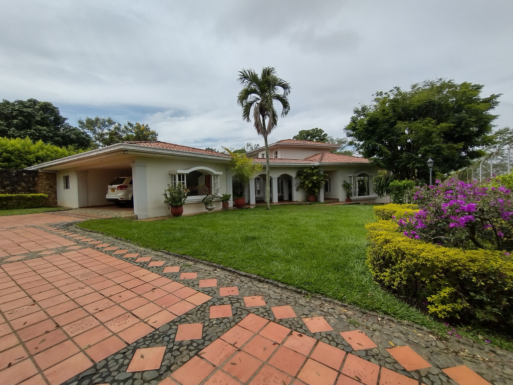 Casa Campestre En Venta - Pance, Cali