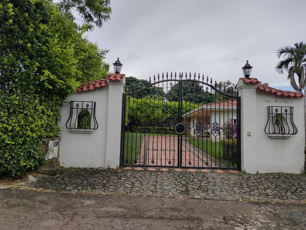 Casa Campestre En Venta - Pance, Cali
