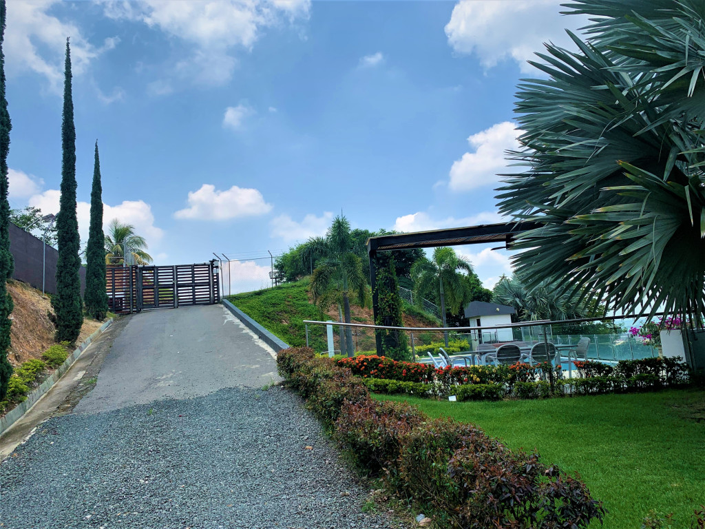 Casa Campestre En Venta - Parcelación Campestre Laguna Seca, Yumbo