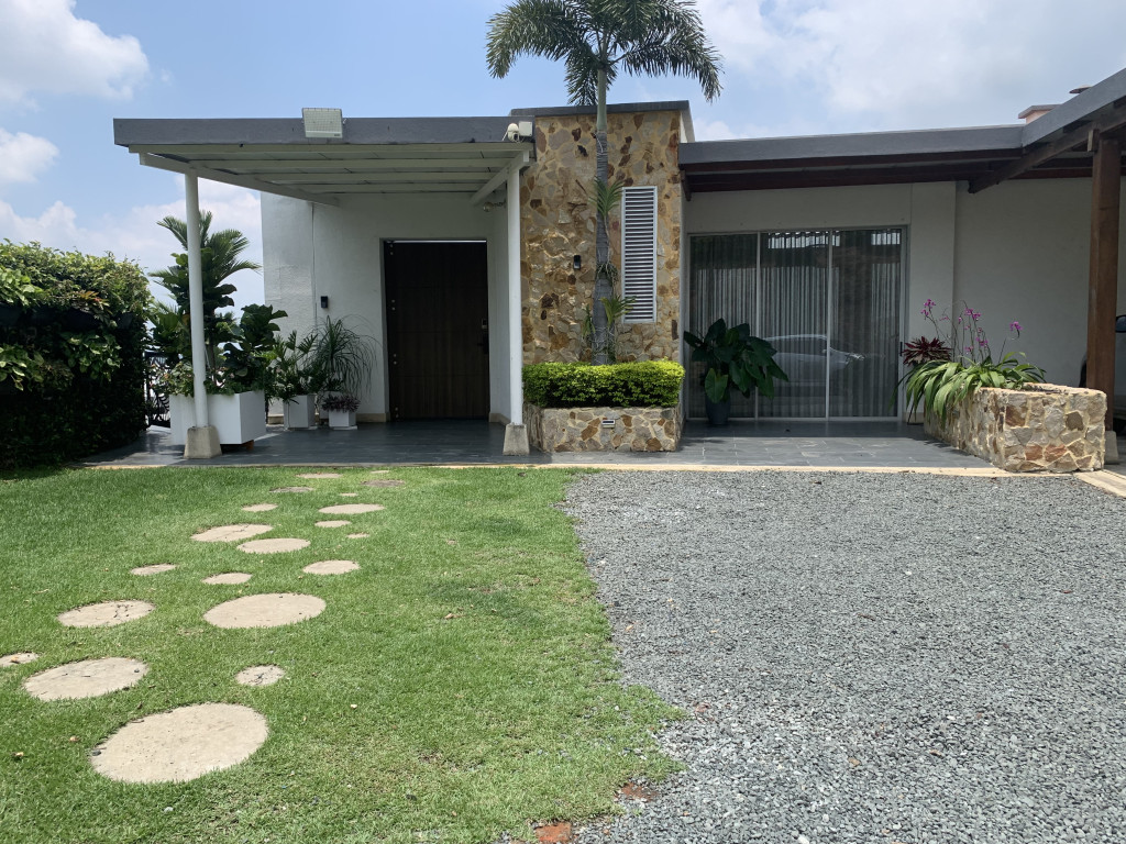 Casa Campestre En Venta - Parcelación Campestre Laguna Seca, Yumbo