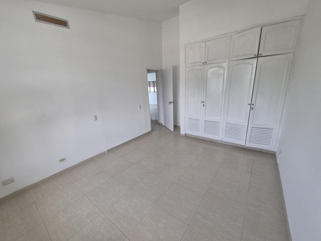 Casa En Venta - Ciudad Jardín, Cali