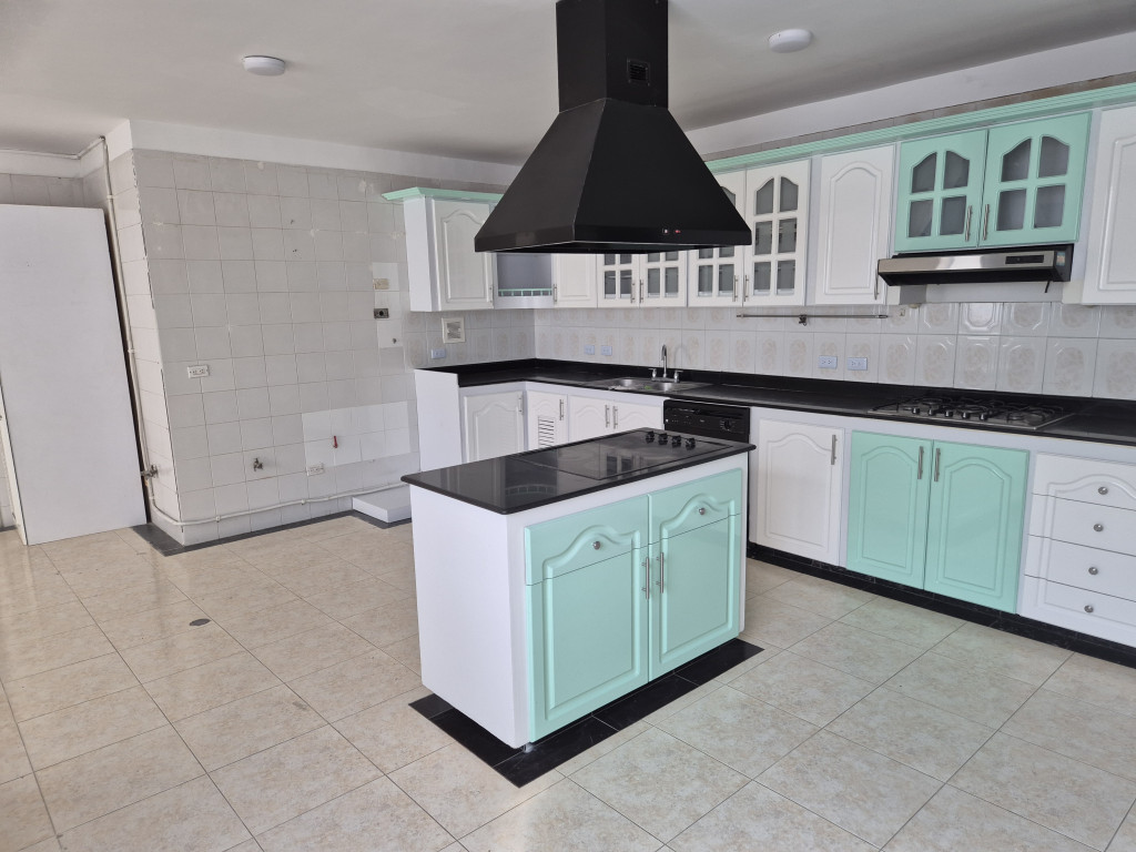 Casa En Venta - Ciudad Jardín, Cali