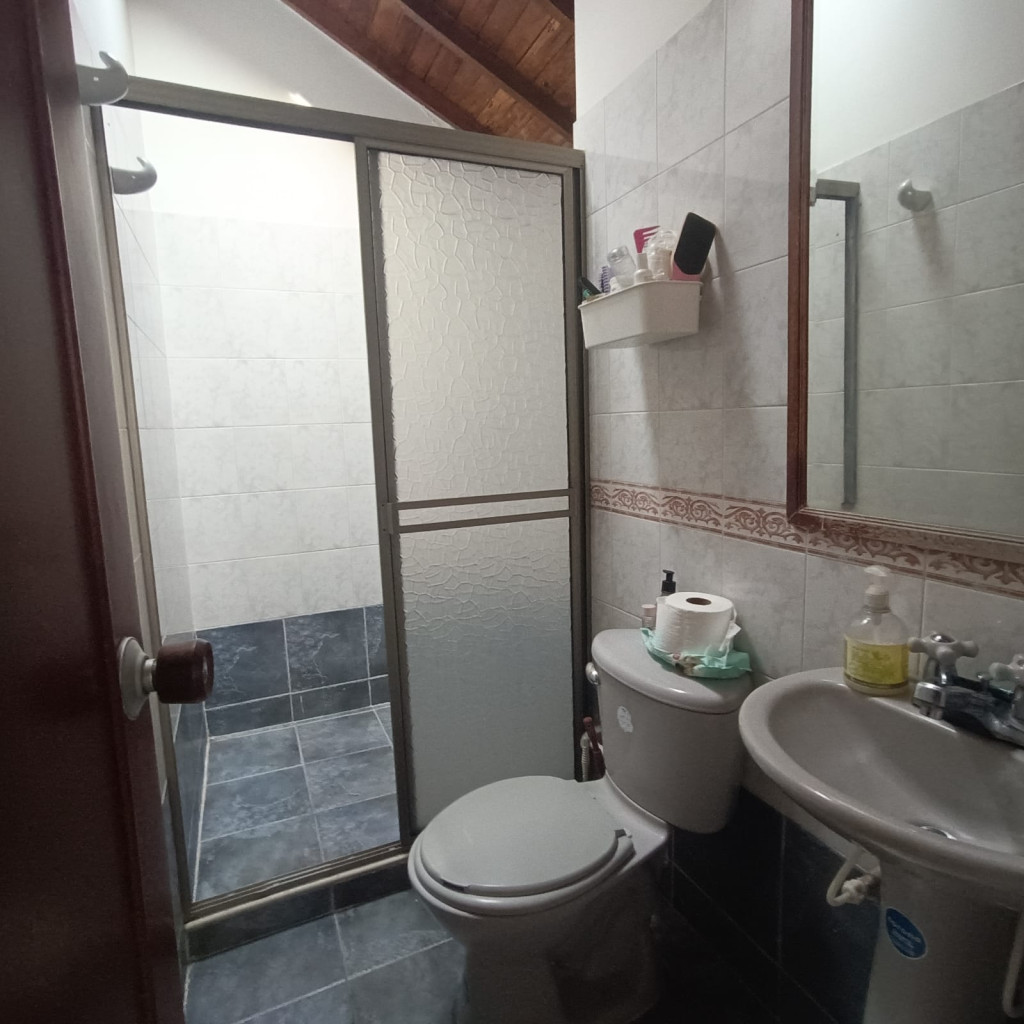 Casa En Venta - Urbanización La Flora, Cali