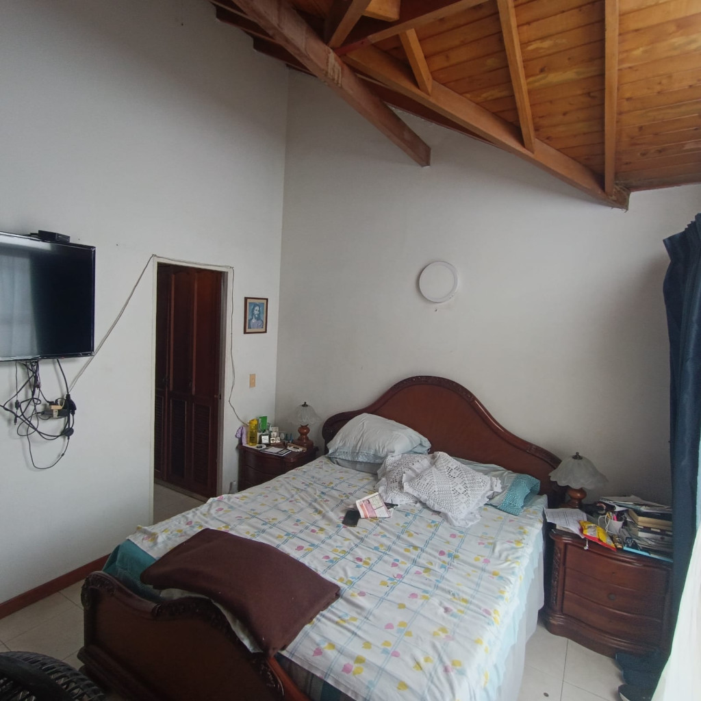 Casa En Venta - Urbanización La Flora, Cali