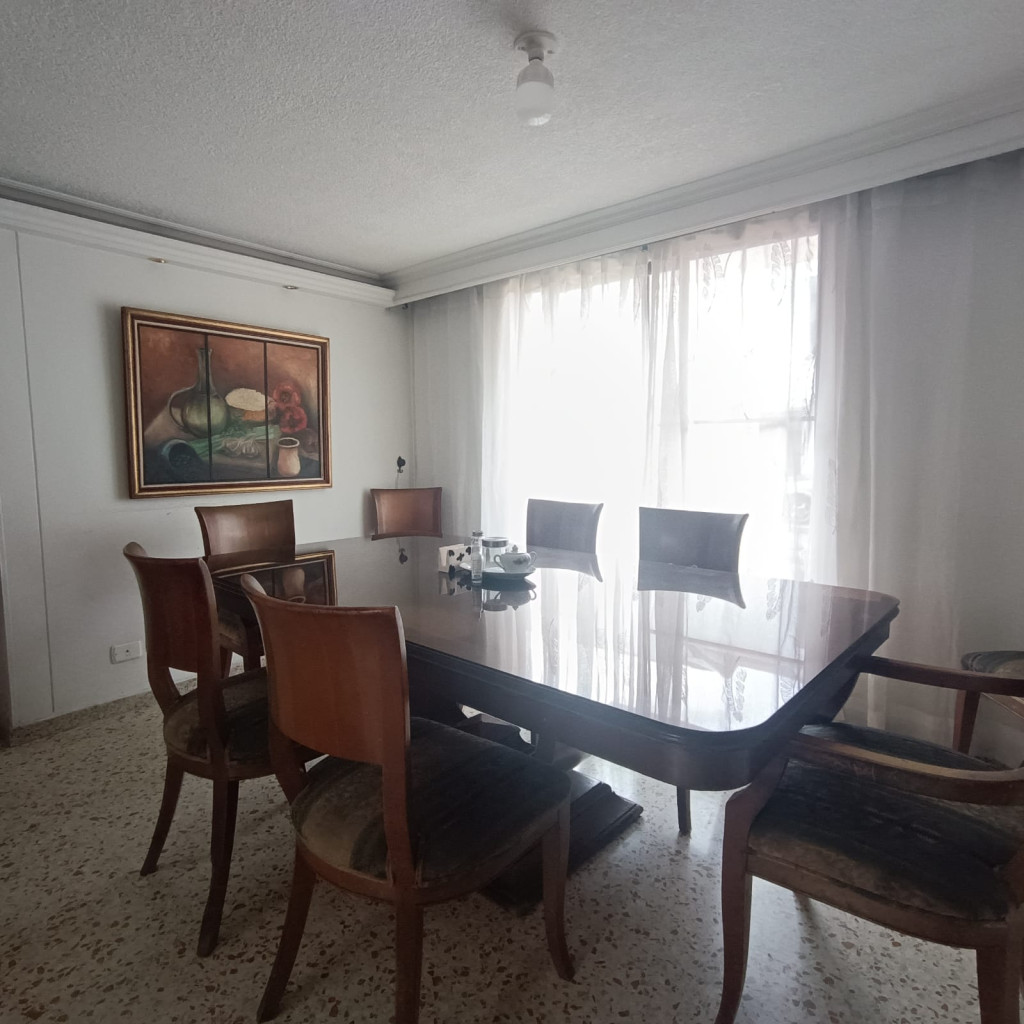 Casa En Venta - Urbanización La Flora, Cali