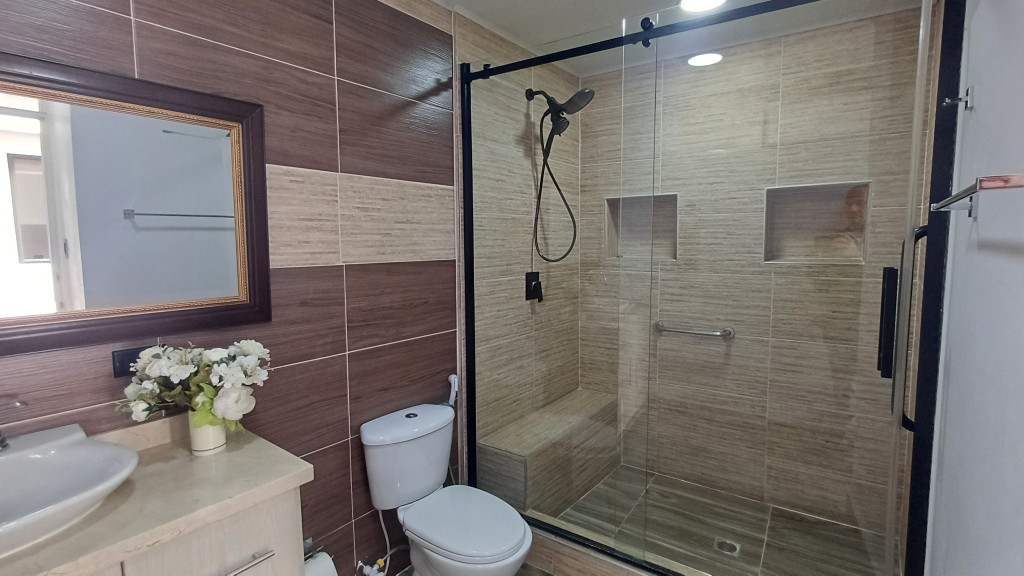 Casa En Venta - El Recreo, Palmira