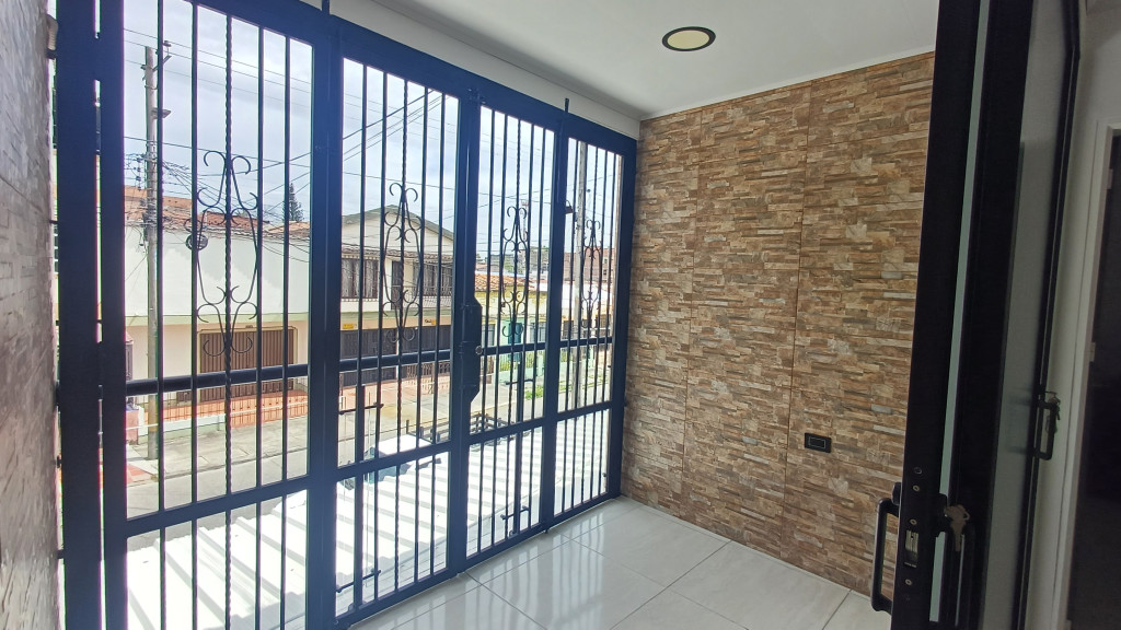 Casa En Venta - El Recreo, Palmira