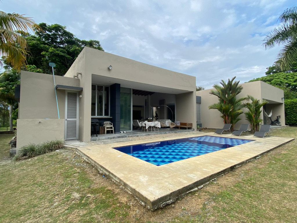 Casa Campestre En Venta - San Antonio, Bugalagrande