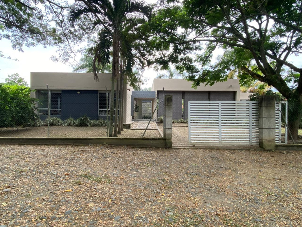 Casa Campestre En Venta - San Antonio, Bugalagrande