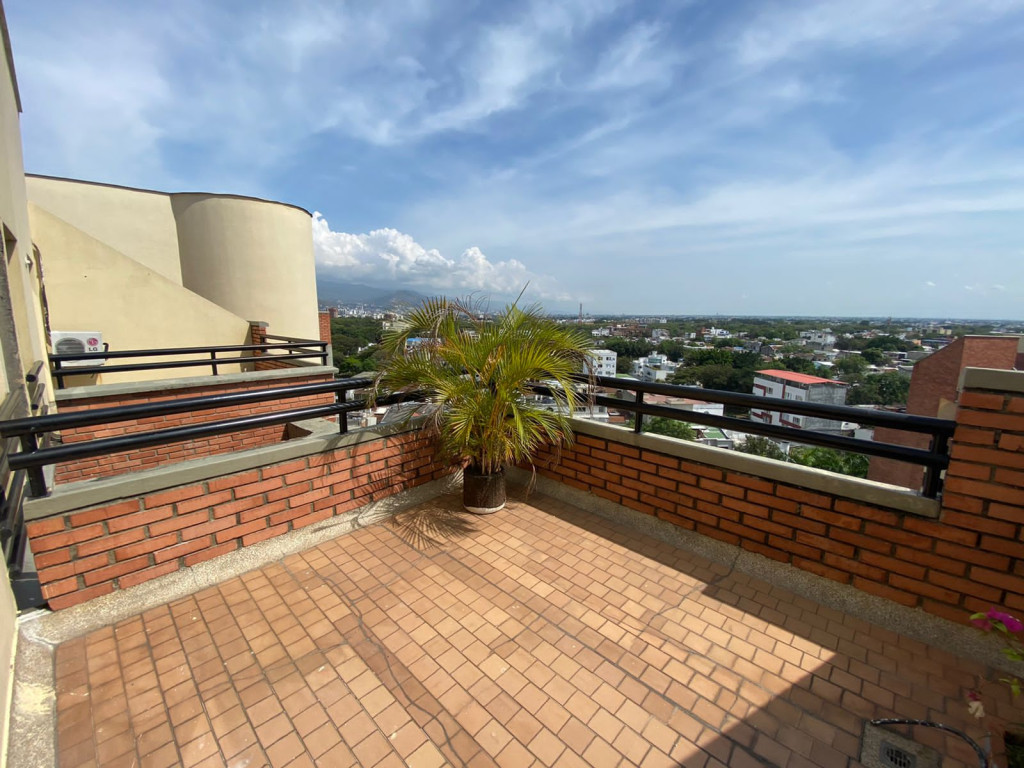 Apartamento En Venta - El Ingenio, Cali