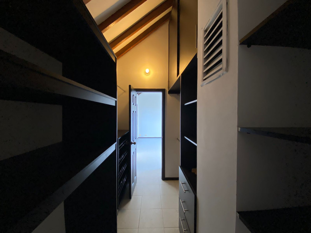 Apartamento En Venta - El Ingenio, Cali