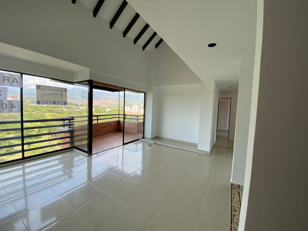 Apartamento En Venta - El Ingenio, Cali