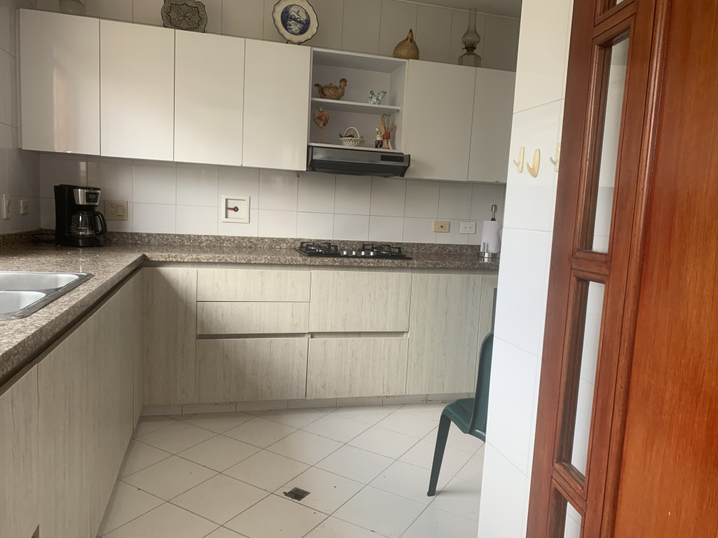 Apartamento En Venta - Santa Rita, Cali
