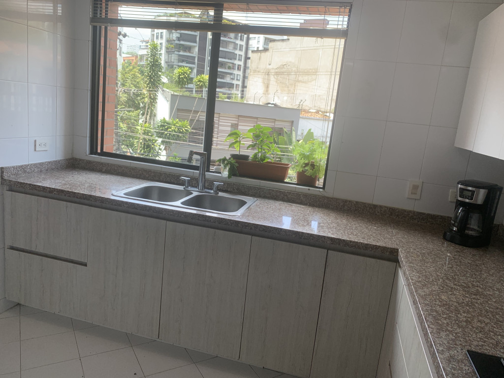 Apartamento En Venta - Santa Rita, Cali