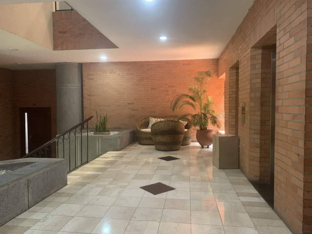 Apartamento En Venta - Santa Rita, Cali