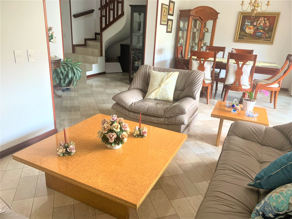Apartamento En Venta - Santa Rita, Cali