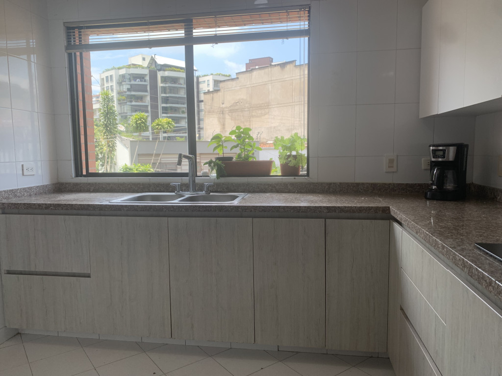 Apartamento En Venta - Santa Rita, Cali