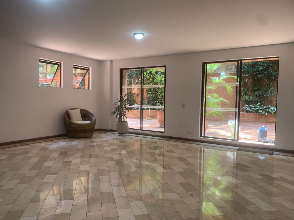 Apartamento En Venta - Santa Rita, Cali