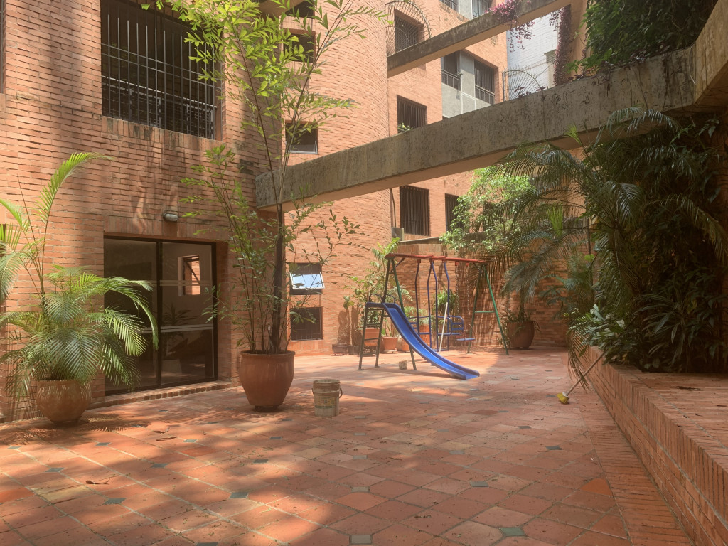 Apartamento En Venta - Santa Rita, Cali