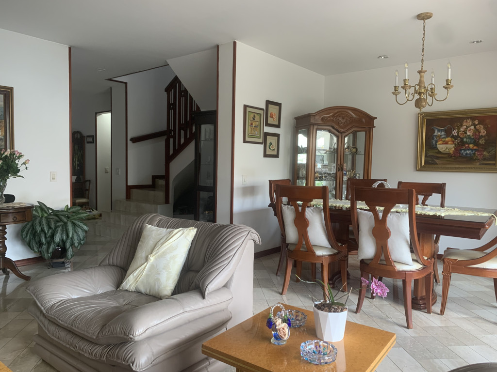 Apartamento En Venta - Santa Rita, Cali