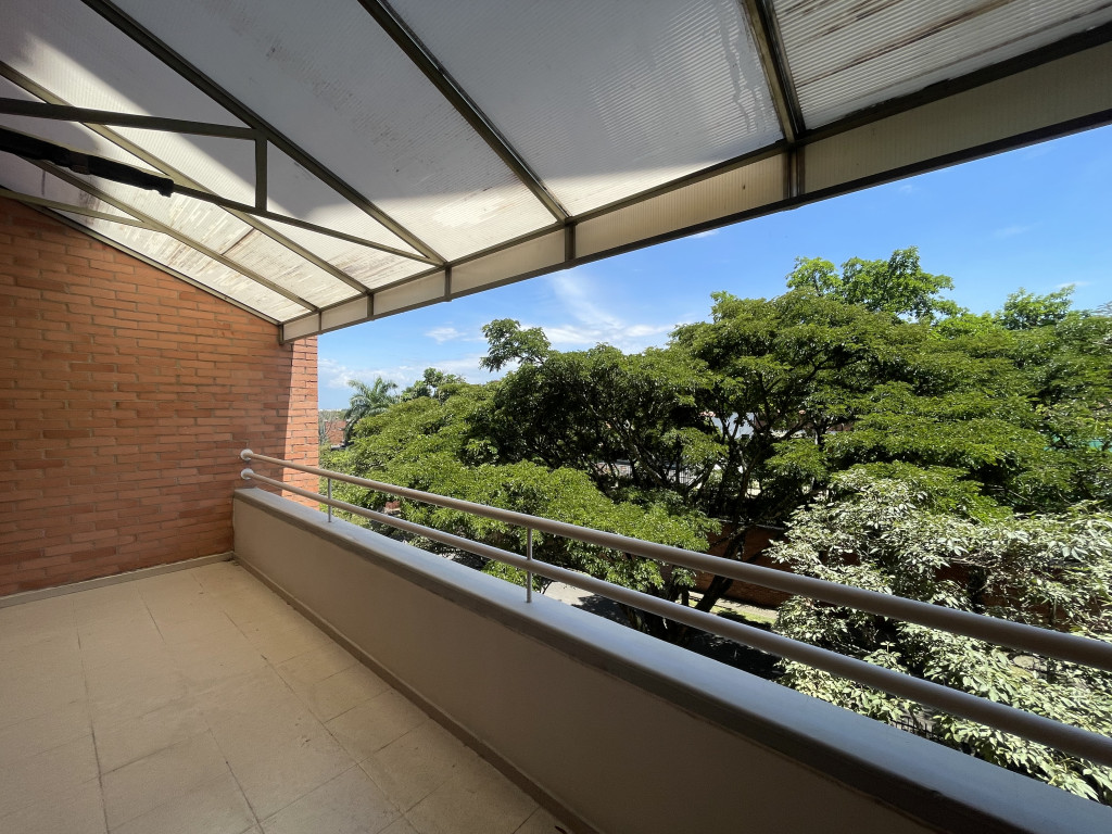 Apartamento En Venta - Ciudad Jardín, Cali