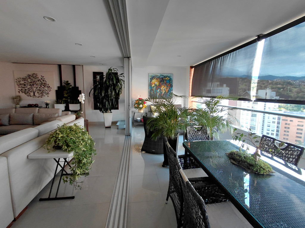 Apartamento En Venta - Santa Teresita, Cali