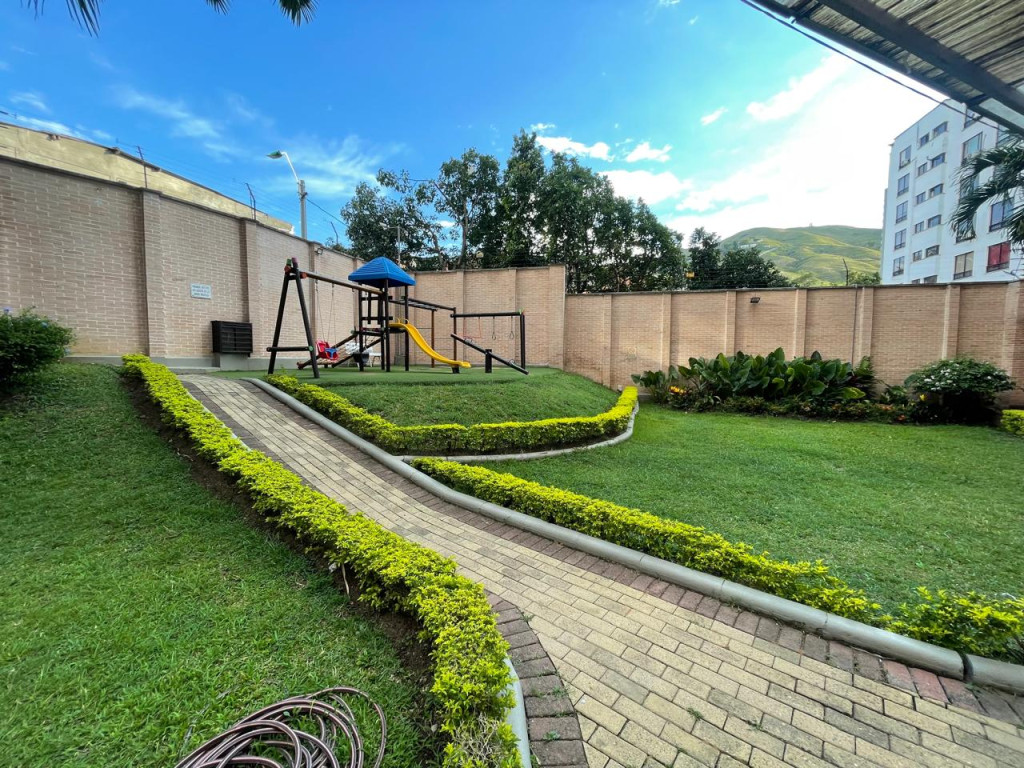 Apartamento En Venta - Santa Teresita, Cali