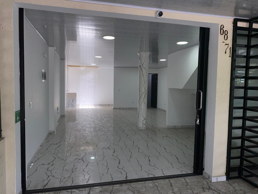 Local En Arriendo - Ciudad 2000, Cali