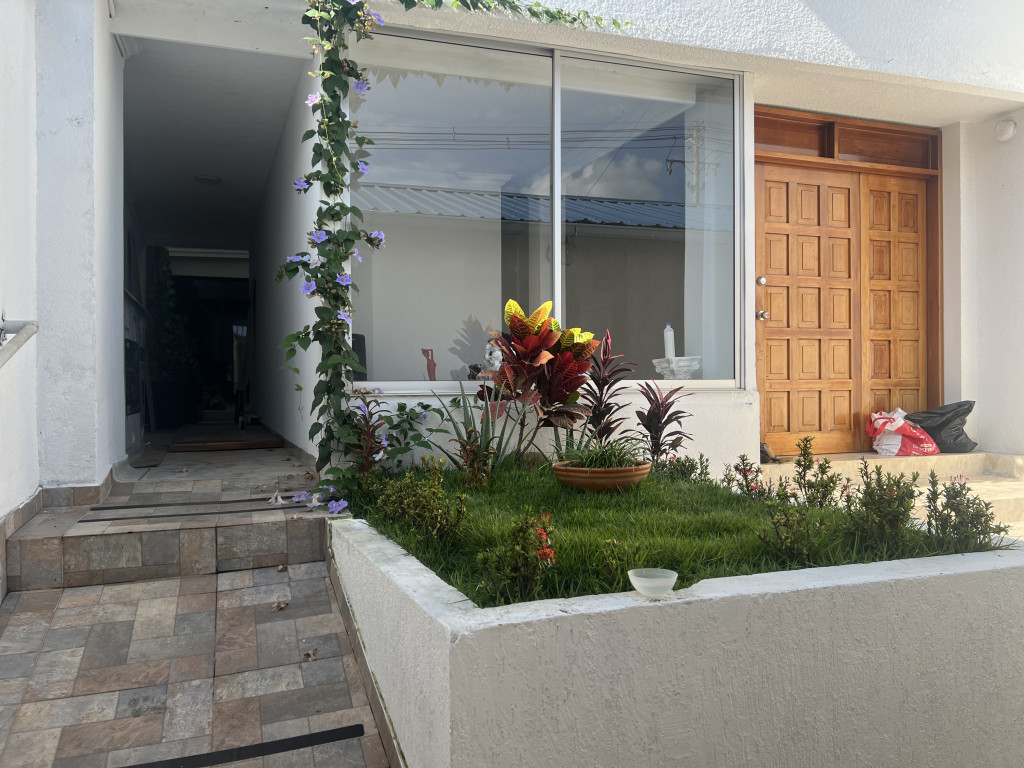 Casa En Venta - Bella Suiza Alta, Cali