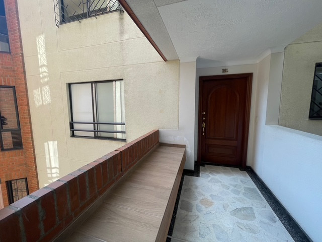 Apartamento En Venta - Santa Teresita, Cali
