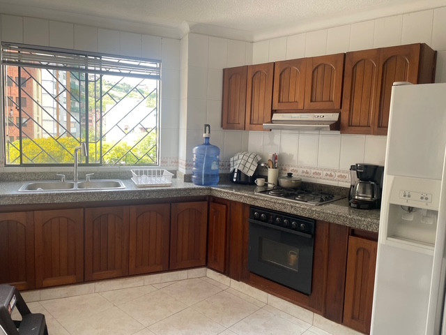 Apartamento En Venta - Santa Teresita, Cali