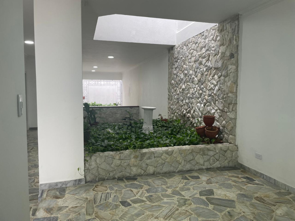 Casa En Arriendo - Urbanización La Flora, Cali