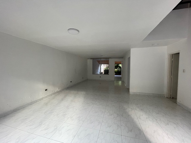 Casa En Venta - Cuarto De Legua - Guadalupe, Cali