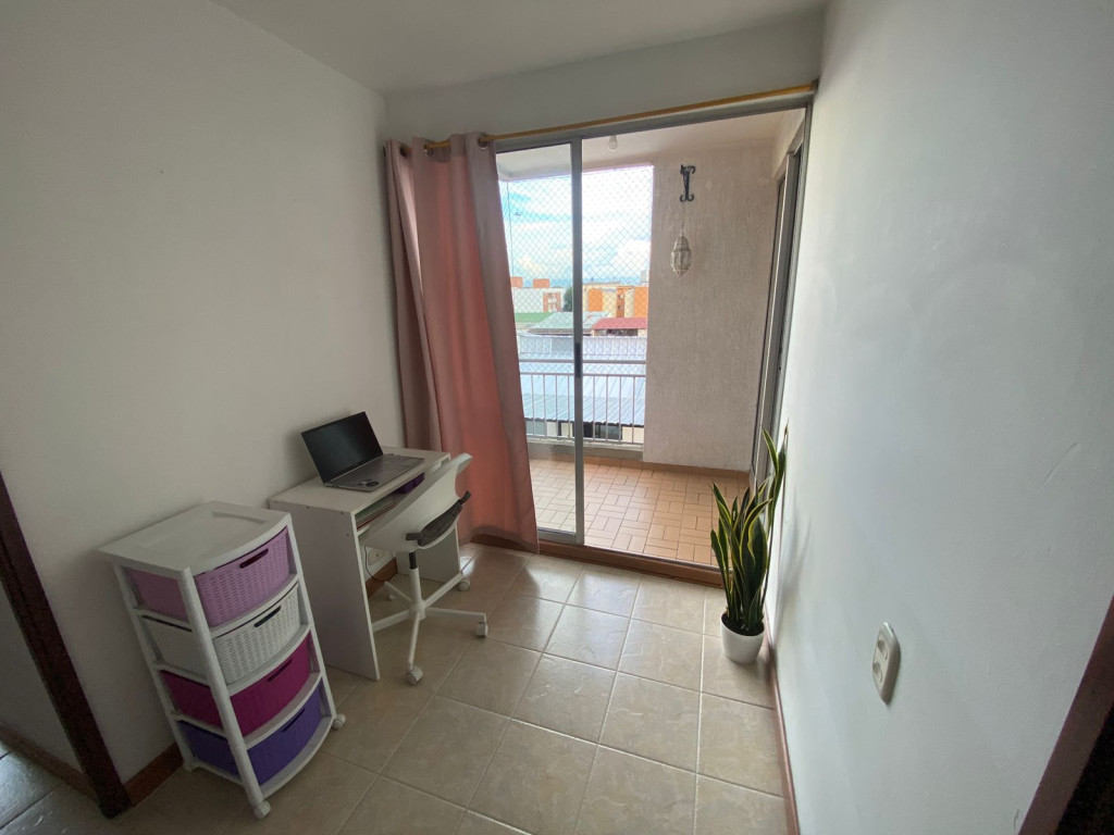 Apartamento En Venta - Primero De Mayo, Cali