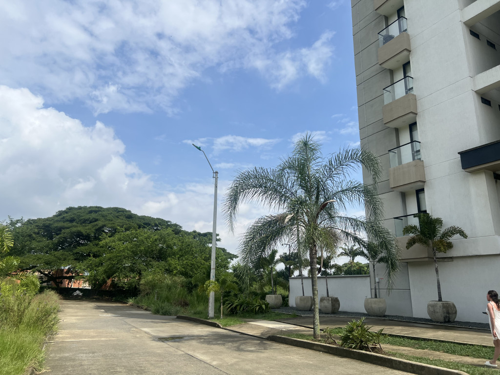 Apartaestudio En Venta - Ciudad Jardín, Cali