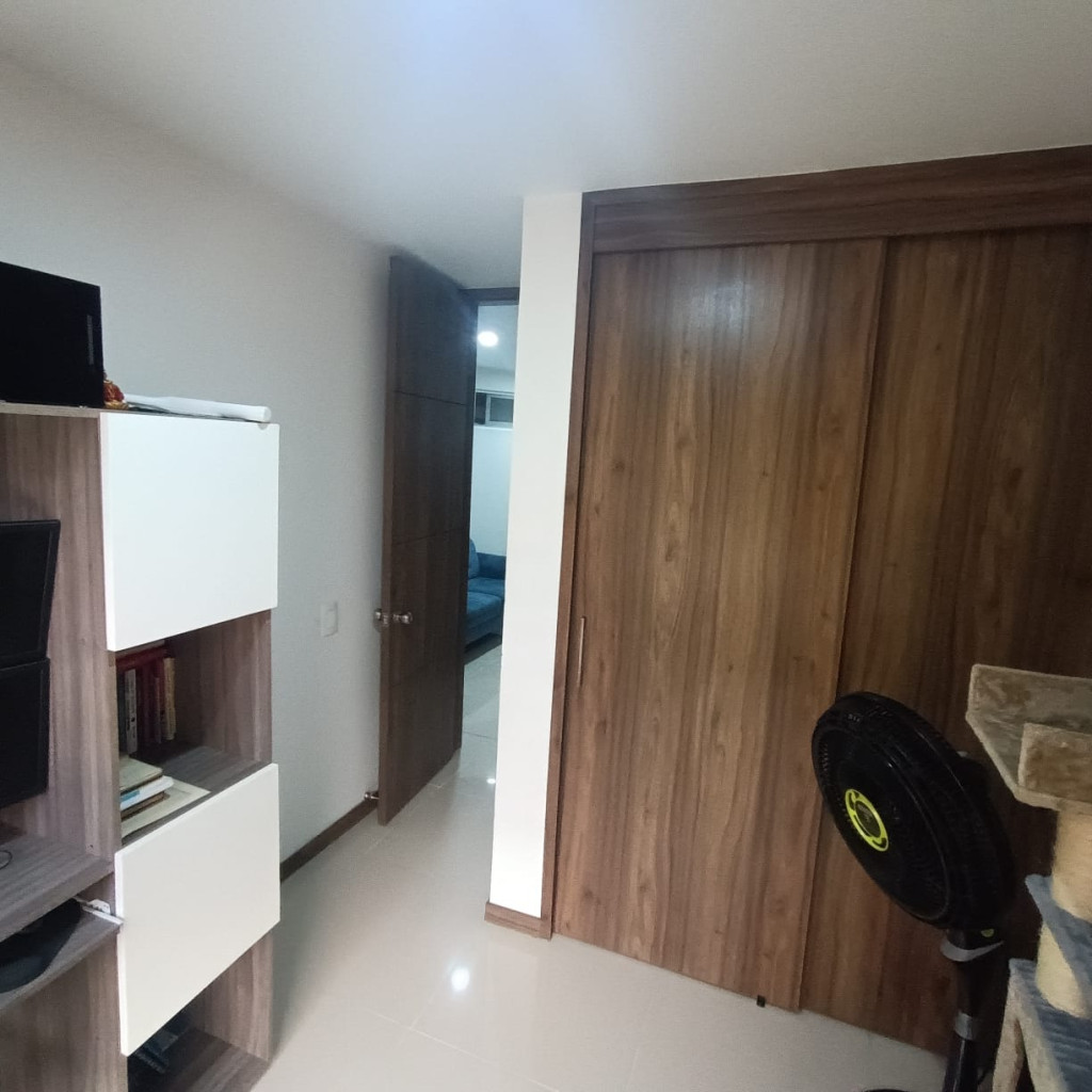 Apartamento En Venta - Urbanización La Flora, Cali