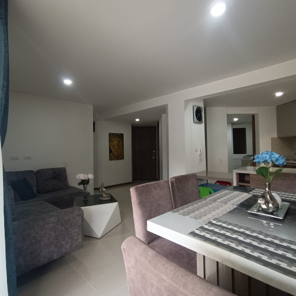 Apartamento En Venta - Urbanización La Flora, Cali