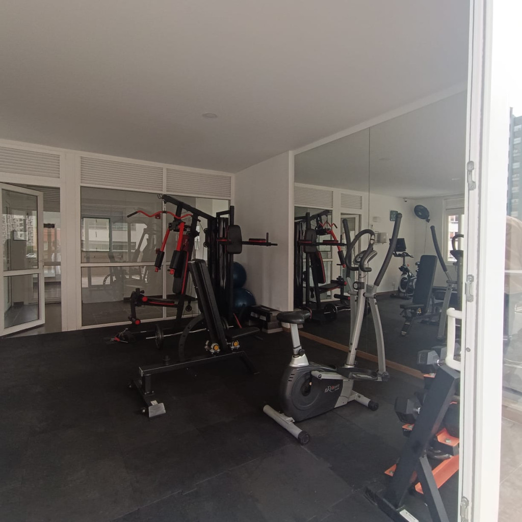 Apartamento En Venta - Urbanización La Flora, Cali