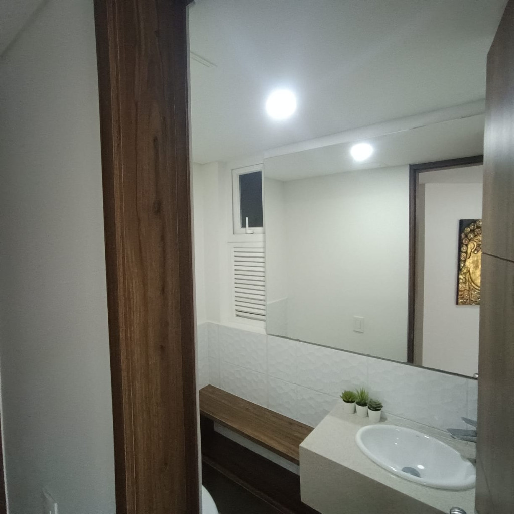 Apartamento En Venta - Urbanización La Flora, Cali