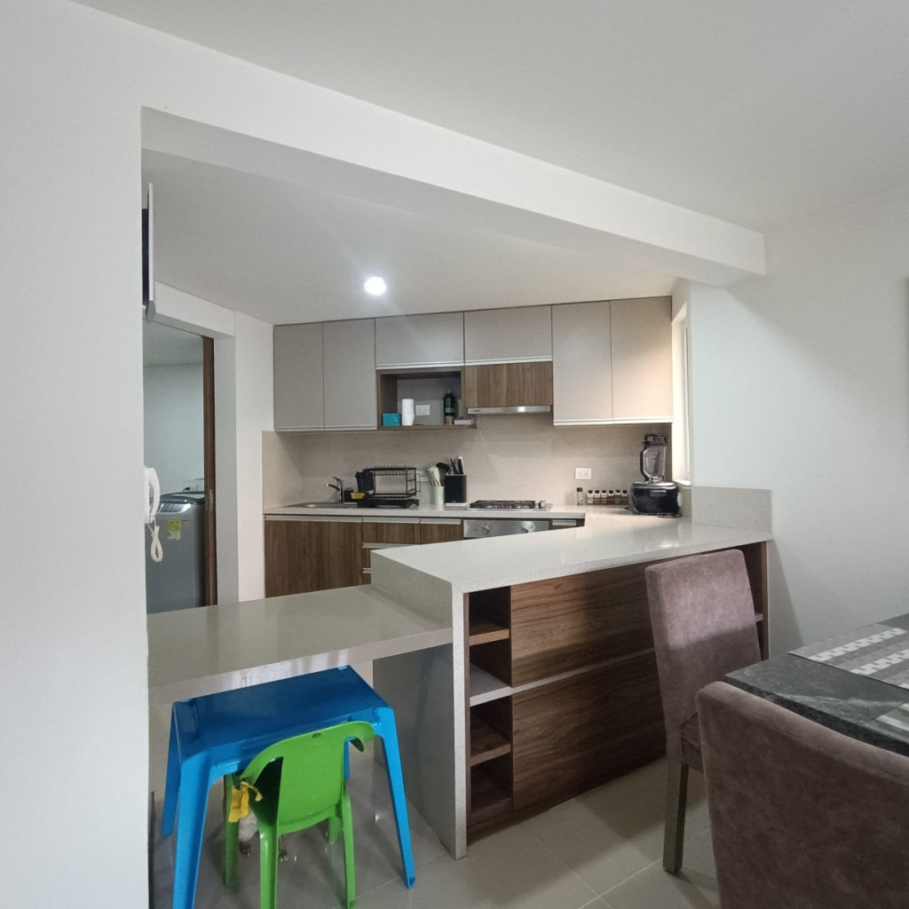 Apartamento En Venta - Urbanización La Flora, Cali