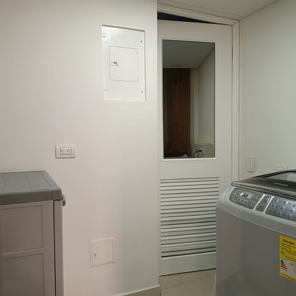 Apartamento En Venta - Urbanización La Flora, Cali