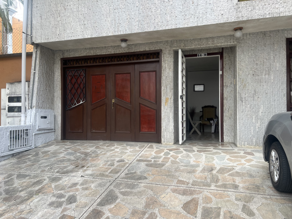 Casa En Venta - El Gran Limonar, Cali