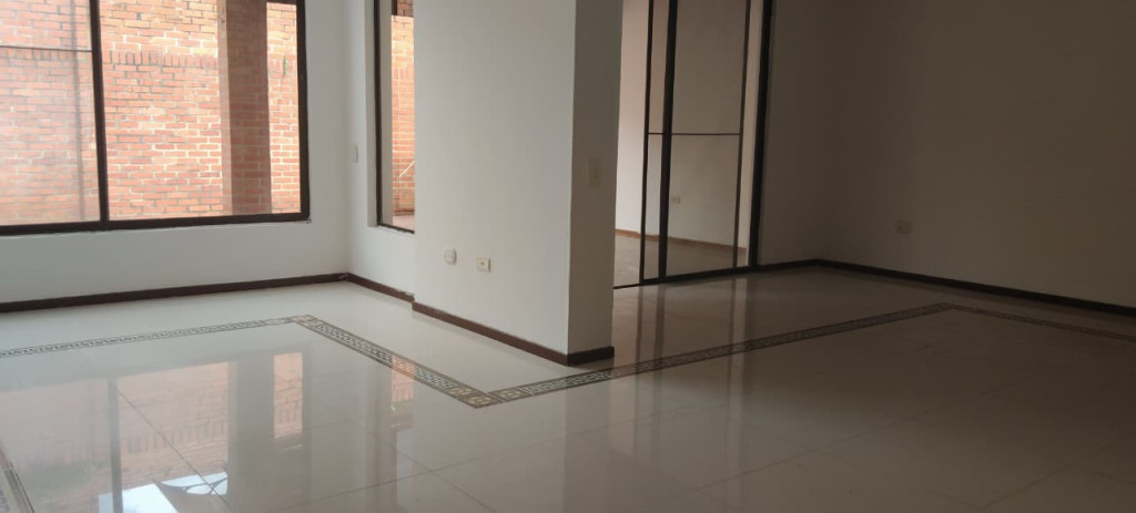 Casa En Arriendo/Venta - Urbanización San Joaquin, Cali