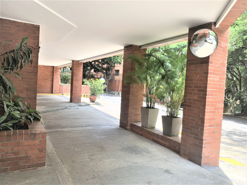 Apartamento En Venta - Altos De Santa Rita 1 Y 2, Cali